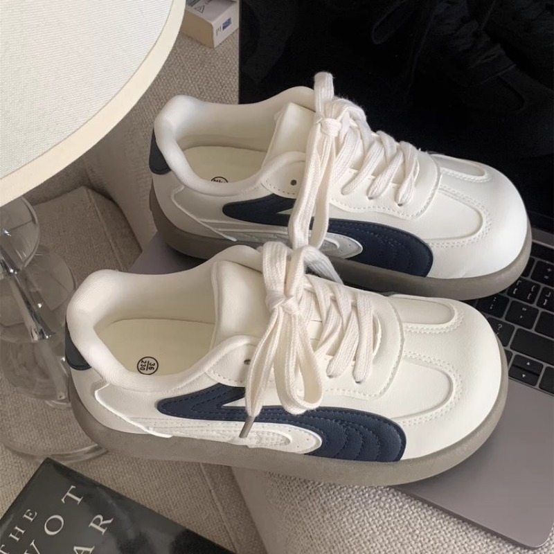 White Sneaker Care Kit - Vintage Women Chunky Sneakers White Navy