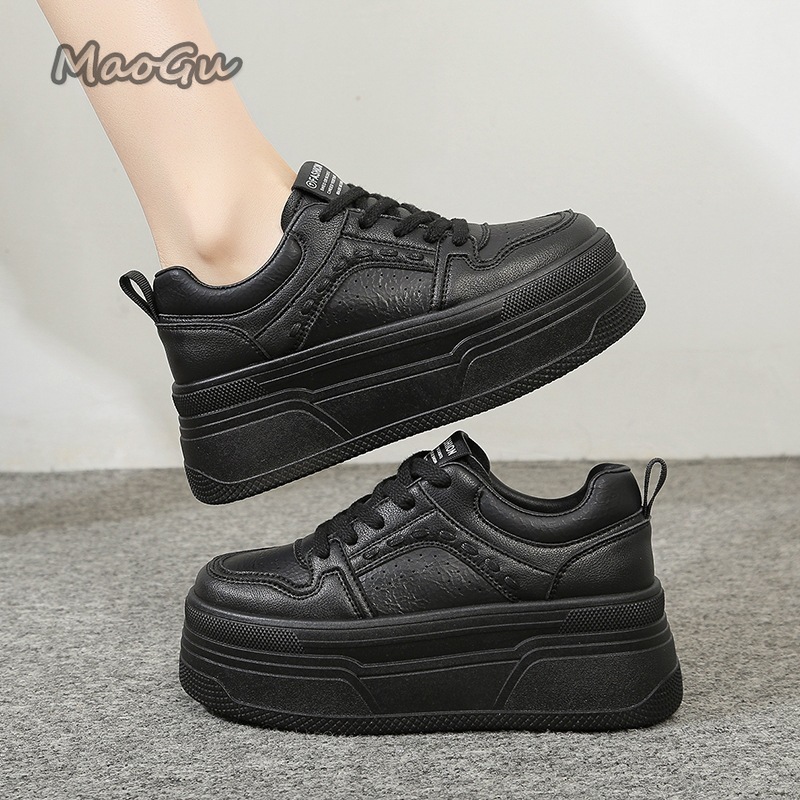Height Increasing Platform Whi - огляд і ціна White Sneaker Care Kit