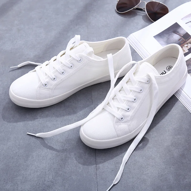 White Couple Canvas Shoes Summ - огляд і ціна White Sneaker Care Kit