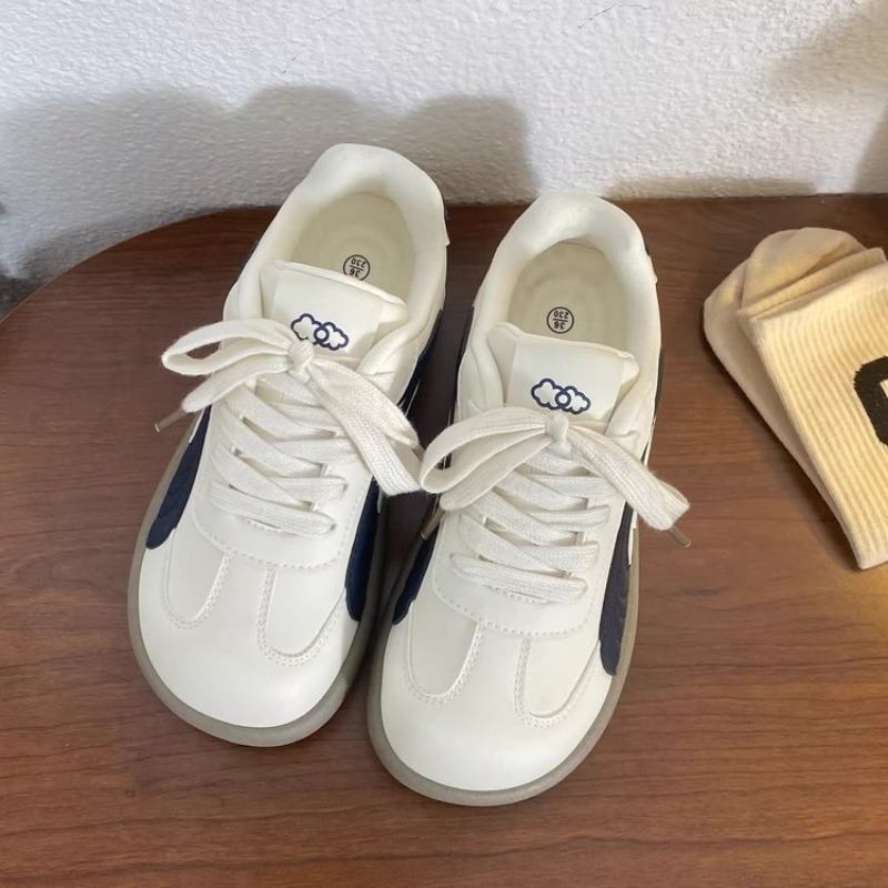 Vintage Women Chunky Sneakers  - огляд і ціна White Sneaker Care Kit